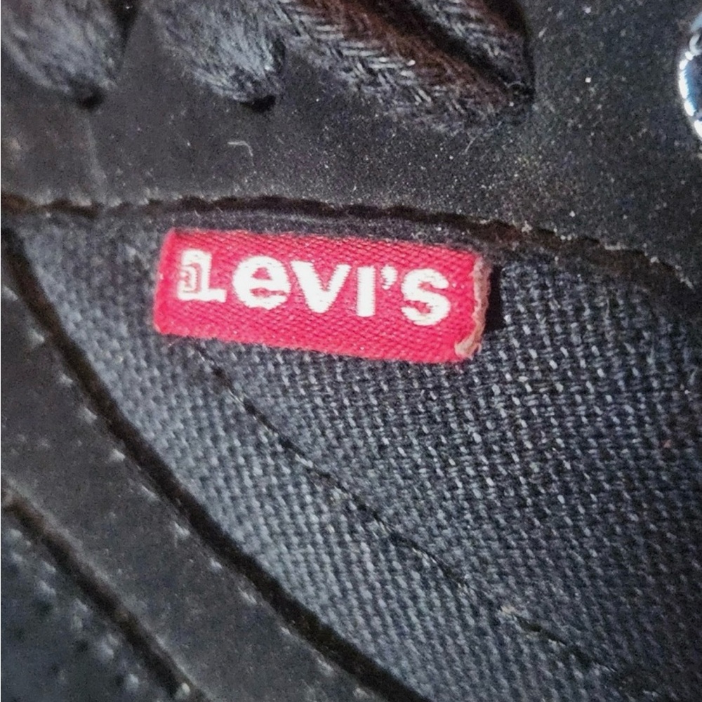 Levi's Men's Black Casual Sneakers - Picture 7 of 8